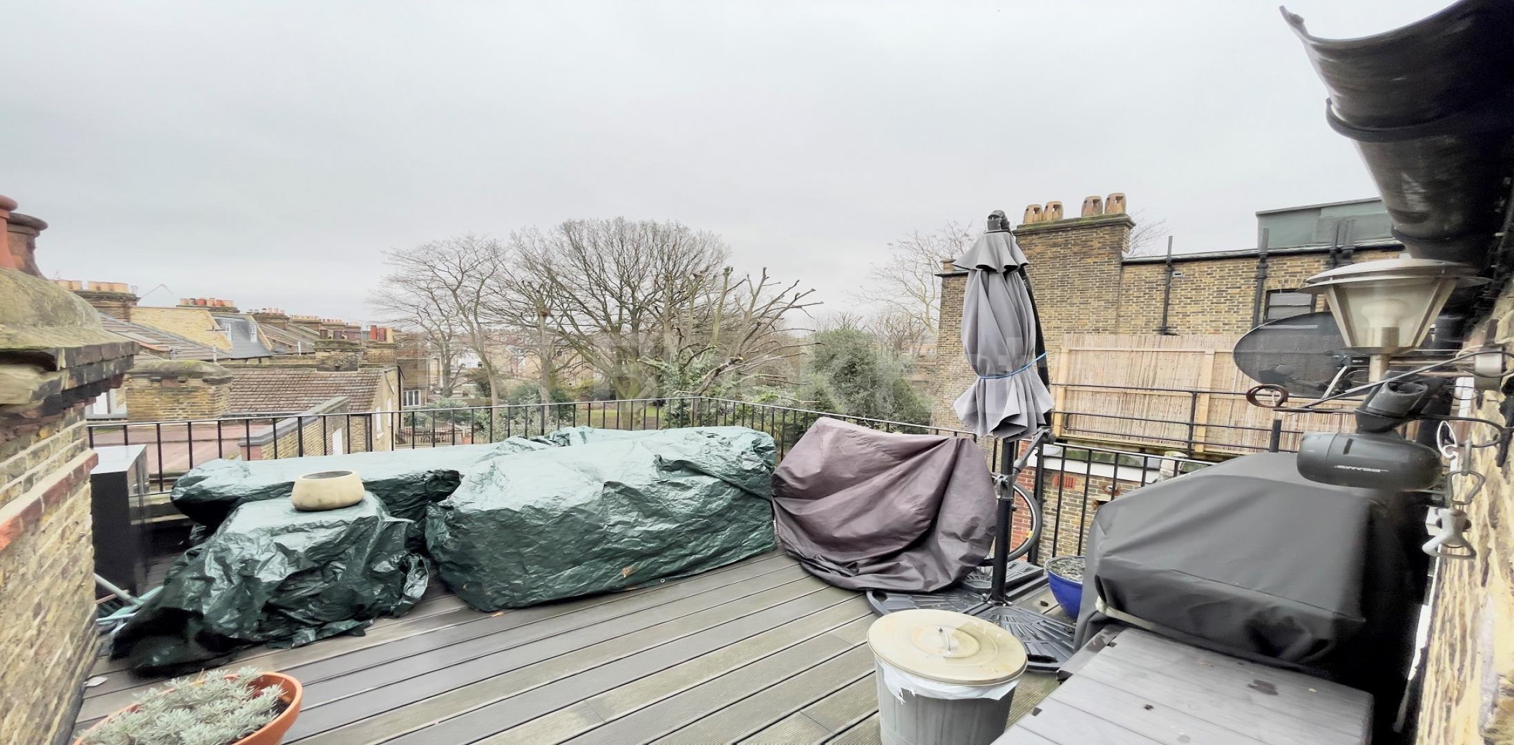 			3 Bedroom, 1 bath, 1 reception Apartment			 Clapham Road, Clapham North